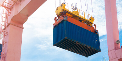 US trade deficit and tariff analysis